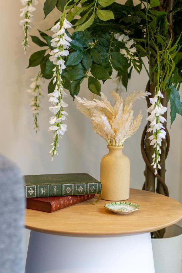 Cashel Street Hideaway 2 Bed 2 Bath Apartman Christchurch Kültér fotó